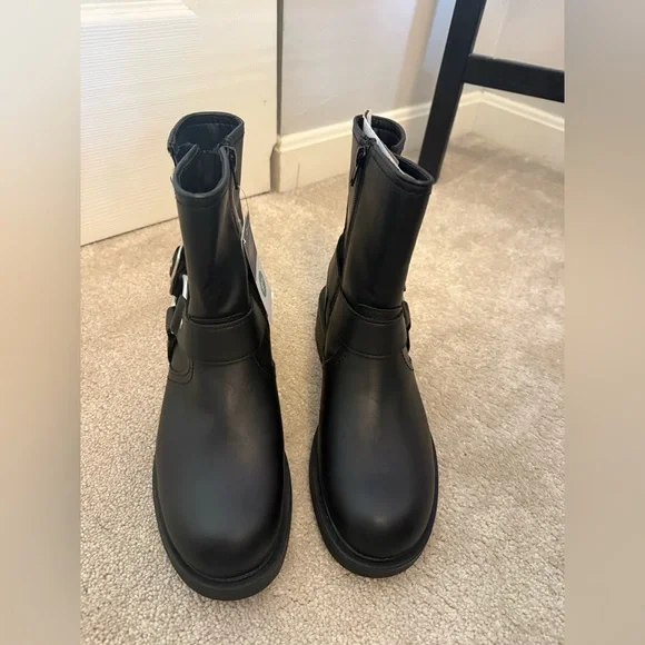 Universal Thread NWT Black Buckle Boot - Picture 3 of 8
